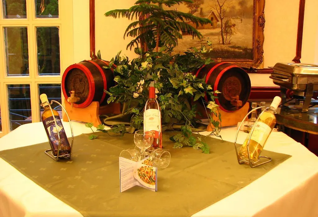 Hotel Polus-1