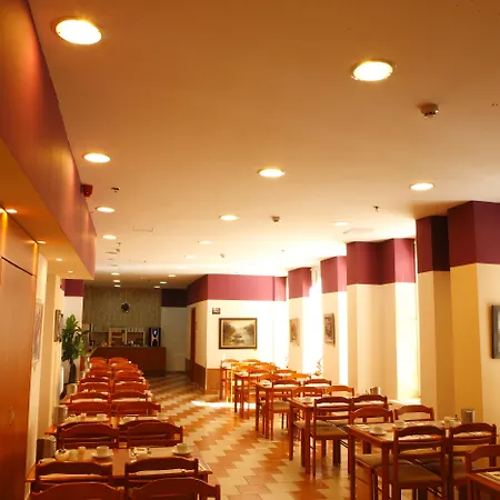 Six Inn Hotel Budapest-2