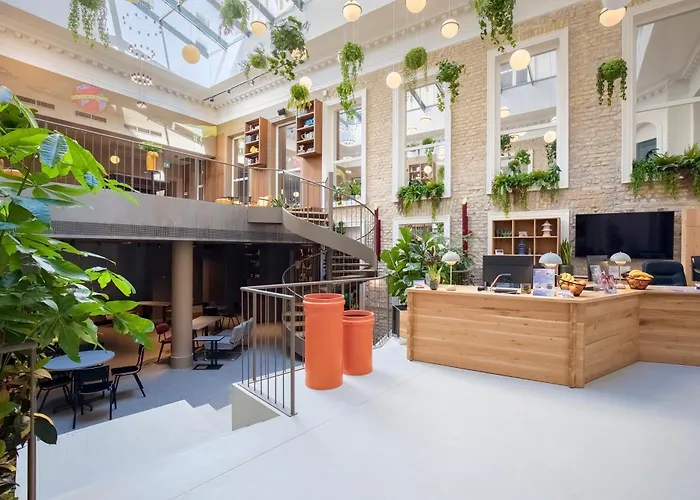 Albergue: Maverick Athenaeum